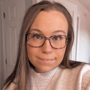 Meet your Posher, Josee